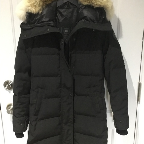 Canada Goose Jacket - Picture 1 of 16